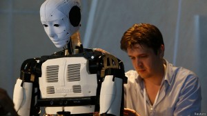 Alguns especialistas acreditam que robôs podem substituir humanos em determinadas tarefas