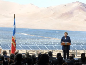 Inauguracao-de-paineis-solares-no-Chile-20140605_0004